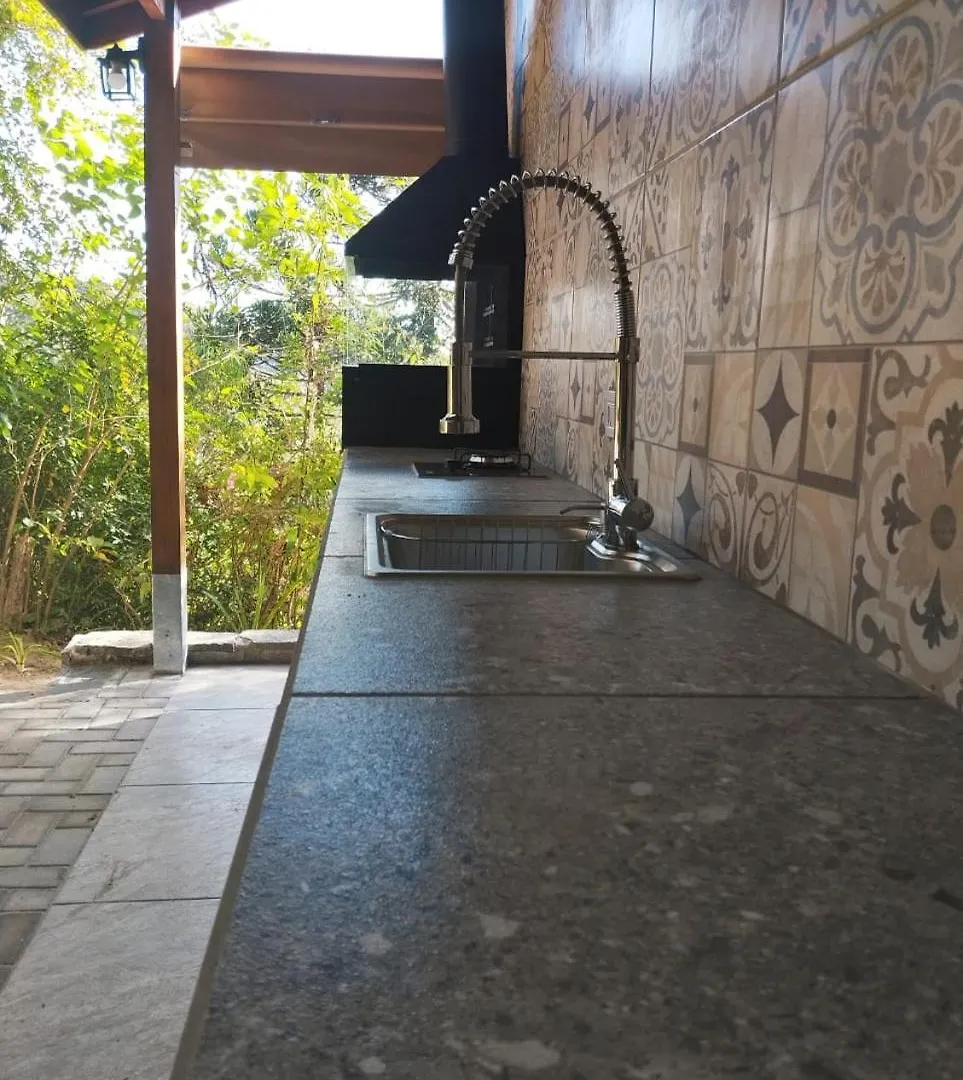 Сasa de vacaciones Villa Mantiqueira - Studio II Com Lareira E Area Verde Campos do Jordão